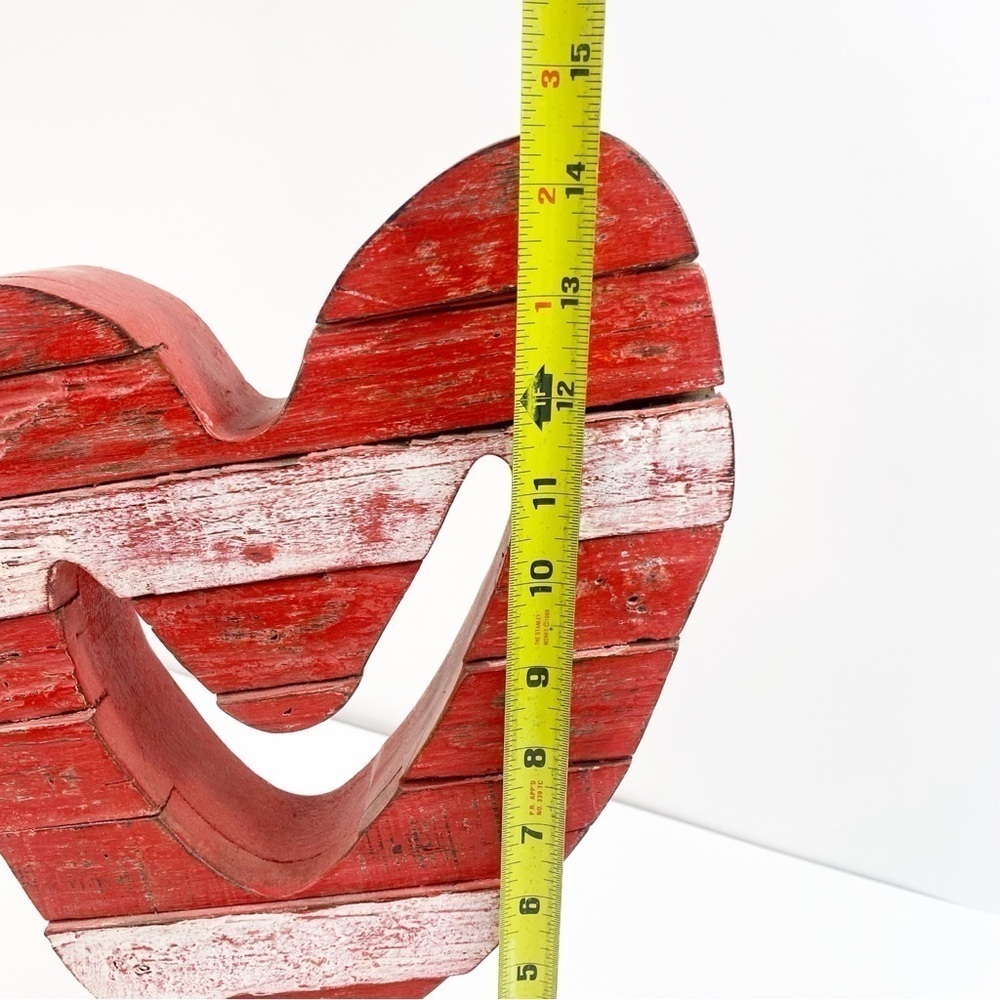 Painted Reclaimed Wood Heart On A Pedestal Figure Sculpture Farmhouse Coastal - Picture 9 of 12